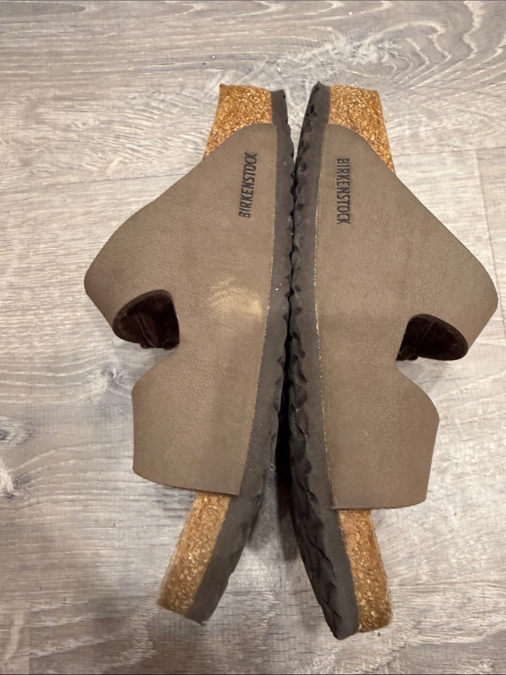 Birkenstock Arizona Two-Strap Sandals in Brown EU size 34 - Picture 2 of 4